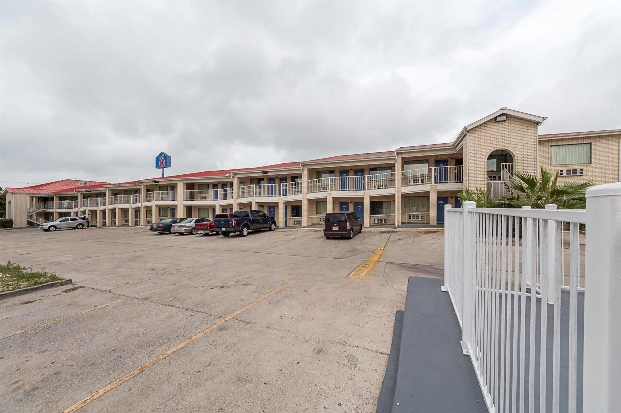 Motel 6-San Antonio, Tx - Fiesta Trails Exteriér fotografie